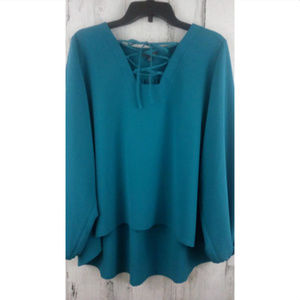 The Limited Top Size Medium Long Sleeve